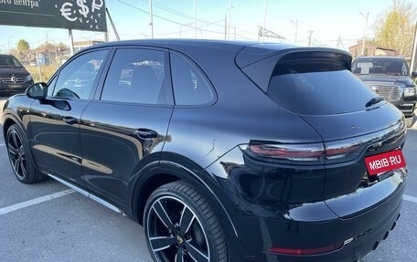 Porsche Cayenne III, 2021 год, 11 270 000 рублей, 5 фотография