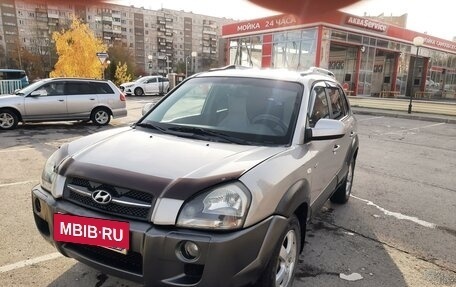 Hyundai Tucson III, 2004 год, 930 000 рублей, 3 фотография