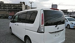 Nissan Serena IV, 2013 год, 525 677 рублей, 2 фотография