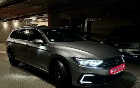 Volkswagen Passat B8 рестайлинг, 2020 год, 3 300 000 рублей, 17 фотография