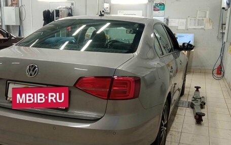 Volkswagen Jetta VI, 2016 год, 1 350 000 рублей, 3 фотография