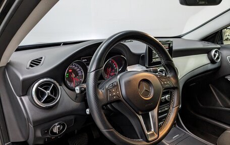 Mercedes-Benz GLA, 2015 год, 2 375 000 рублей, 16 фотография