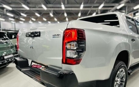 Mitsubishi L200 IV рестайлинг, 2023 год, 5 600 000 рублей, 9 фотография