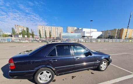 Mercedes-Benz C-Класс, 1997 год, 280 000 рублей, 2 фотография