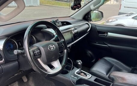 Toyota Hilux VIII, 2015 год, 2 550 000 рублей, 9 фотография