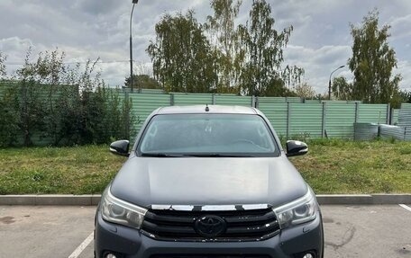 Toyota Hilux VIII, 2015 год, 2 550 000 рублей, 14 фотография