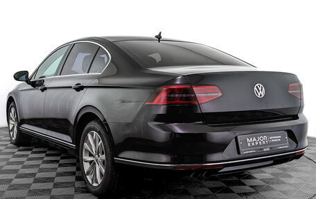 Volkswagen Passat B8 рестайлинг, 2015 год, 2 055 000 рублей, 7 фотография