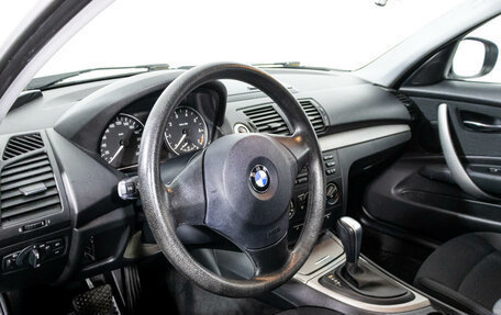 BMW 1 серия, 2011 год, 890 000 рублей, 11 фотография