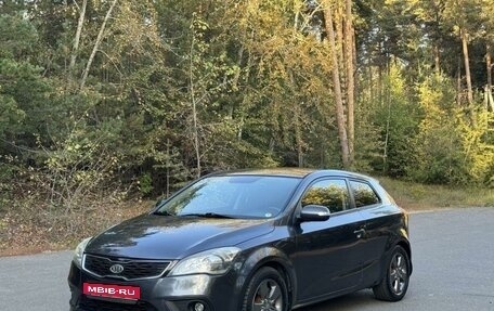 KIA cee'd I рестайлинг, 2011 год, 930 000 рублей, 1 фотография