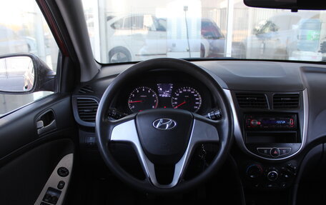 Hyundai Solaris II рестайлинг, 2011 год, 799 000 рублей, 6 фотография