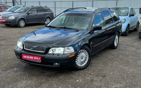 Volvo V40 I, 2001 год, 370 000 рублей, 1 фотография