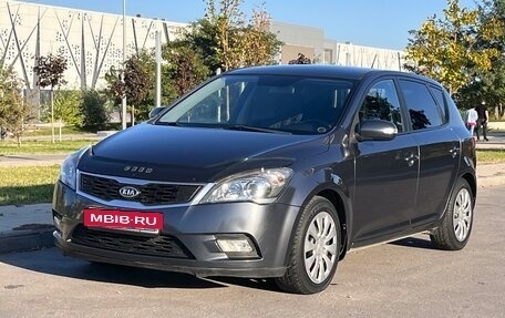 KIA cee'd I рестайлинг, 2010 год, 850 000 рублей, 2 фотография