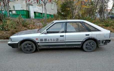 Nissan Bluebird VIII, 1989 год, 200 000 рублей, 3 фотография