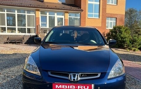 Honda Accord VII рестайлинг, 2003 год, 800 000 рублей, 2 фотография