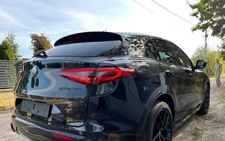 Alfa Romeo Stelvio, 2020 год, 4 250 000 рублей, 4 фотография