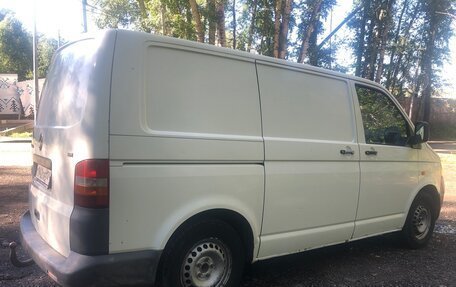 Volkswagen Transporter T5 рестайлинг, 2006 год, 897 000 рублей, 6 фотография