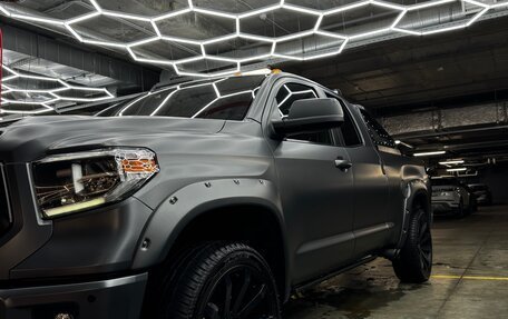 Toyota Tundra II, 2011 год, 4 550 000 рублей, 2 фотография