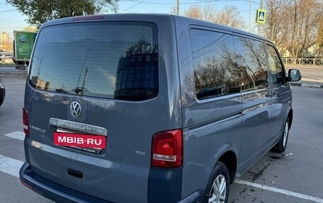 Volkswagen Caravelle T5, 2013 год, 2 150 000 рублей, 6 фотография