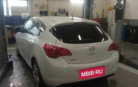 Opel Astra J, 2012 год, 750 000 рублей, 4 фотография