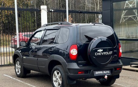 Chevrolet Niva I рестайлинг, 2015 год, 799 000 рублей, 10 фотография