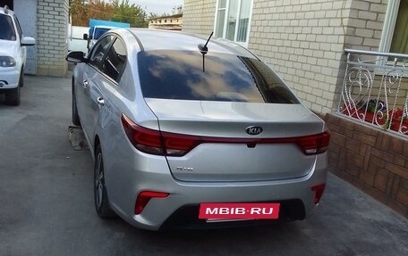 KIA Rio IV, 2018 год, 1 650 000 рублей, 2 фотография