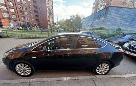 Opel Astra J, 2014 год, 770 000 рублей, 4 фотография