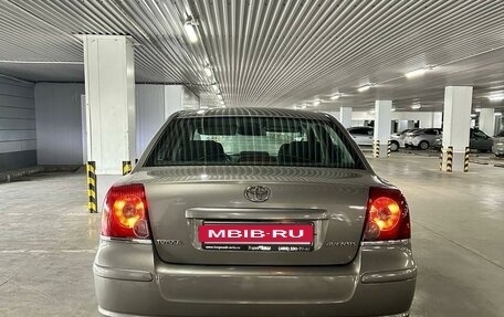 Toyota Avensis III рестайлинг, 2006 год, 680 000 рублей, 4 фотография