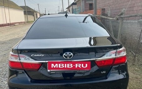 Toyota Camry, 2017 год, 2 400 000 рублей, 2 фотография