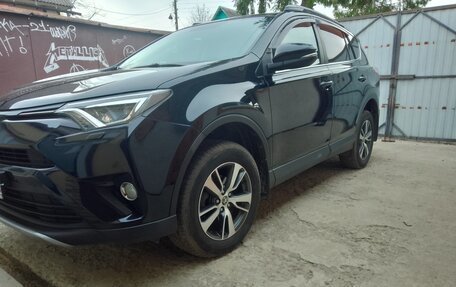 Toyota RAV4, 2017 год, 2 700 000 рублей, 6 фотография