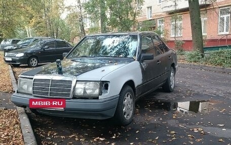 Mercedes-Benz E-Класс, 1993 год, 250 000 рублей, 3 фотография