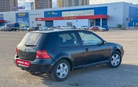 Volkswagen Golf IV, 1998 год, 290 000 рублей, 3 фотография