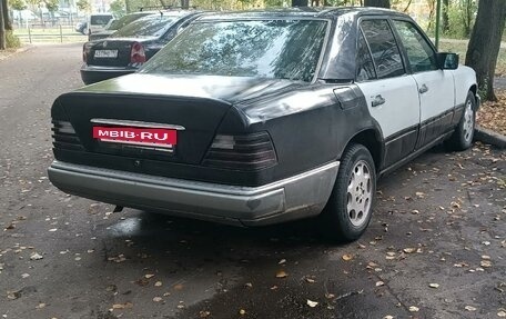 Mercedes-Benz E-Класс, 1993 год, 250 000 рублей, 2 фотография