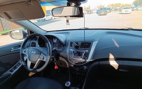 Hyundai Solaris II рестайлинг, 2014 год, 1 080 000 рублей, 8 фотография