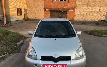 Toyota Vitz, 2000 год, 540 000 рублей, 2 фотография