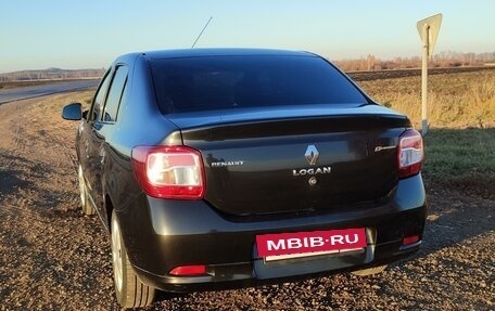 Renault Logan II, 2015 год, 675 000 рублей, 2 фотография