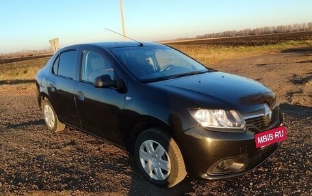 Renault Logan II, 2015 год, 675 000 рублей, 5 фотография