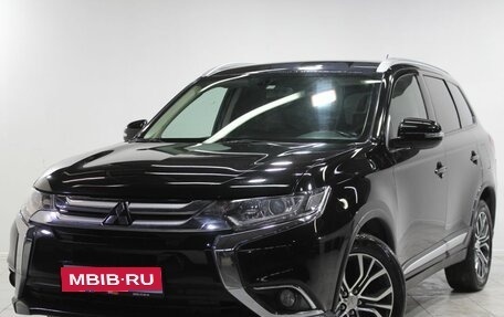 Mitsubishi Outlander III рестайлинг 3, 2016 год, 1 690 000 рублей, 1 фотография