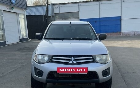 Mitsubishi L200 IV рестайлинг, 2010 год, 1 100 000 рублей, 2 фотография