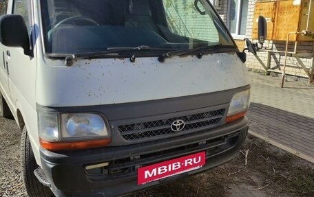 Toyota HiAce H100, 2001 год, 650 000 рублей, 6 фотография