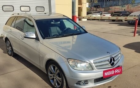 Mercedes-Benz C-Класс, 2008 год, 1 300 000 рублей, 32 фотография