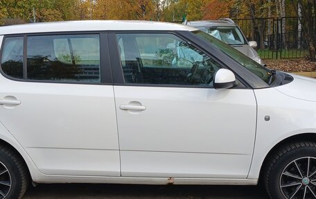 Skoda Fabia II, 2011 год, 600 000 рублей, 4 фотография