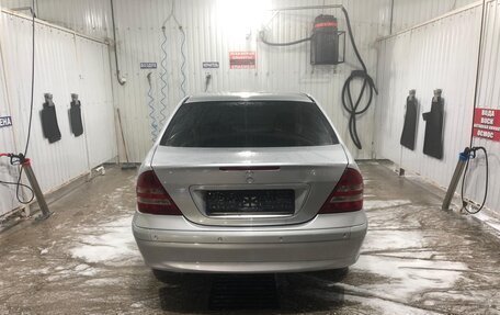 Mercedes-Benz C-Класс, 2005 год, 950 000 рублей, 7 фотография