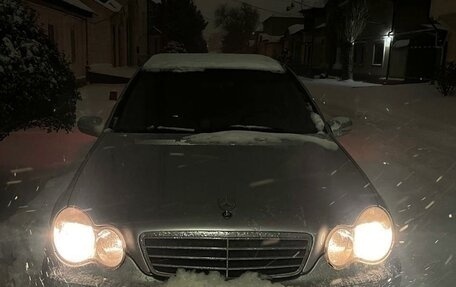 Mercedes-Benz C-Класс, 2005 год, 950 000 рублей, 16 фотография