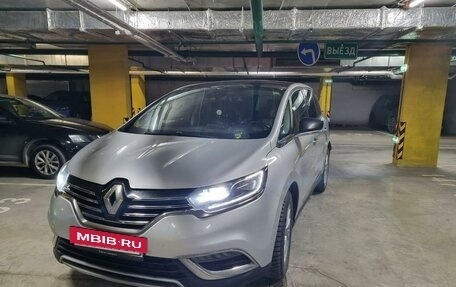 Renault Espace V рестайлинг, 2017 год, 1 799 000 рублей, 6 фотография