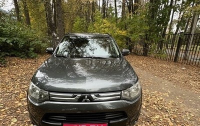 Mitsubishi Outlander III рестайлинг 3, 2013 год, 1 650 000 рублей, 1 фотография