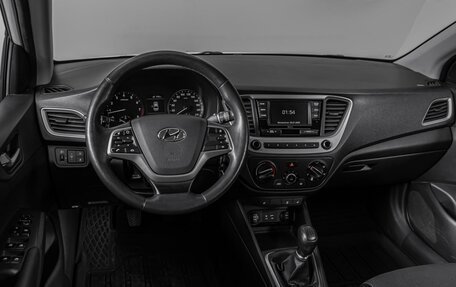 Hyundai Solaris II рестайлинг, 2018 год, 1 399 000 рублей, 6 фотография