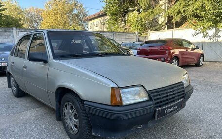 Opel Kadett E рестайлинг, 1985 год, 210 000 рублей, 3 фотография