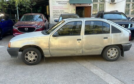 Opel Kadett E рестайлинг, 1985 год, 210 000 рублей, 5 фотография