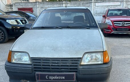 Opel Kadett E рестайлинг, 1985 год, 210 000 рублей, 2 фотография