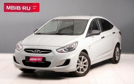 Hyundai Solaris II рестайлинг, 2013 год, 900 000 рублей, 1 фотография